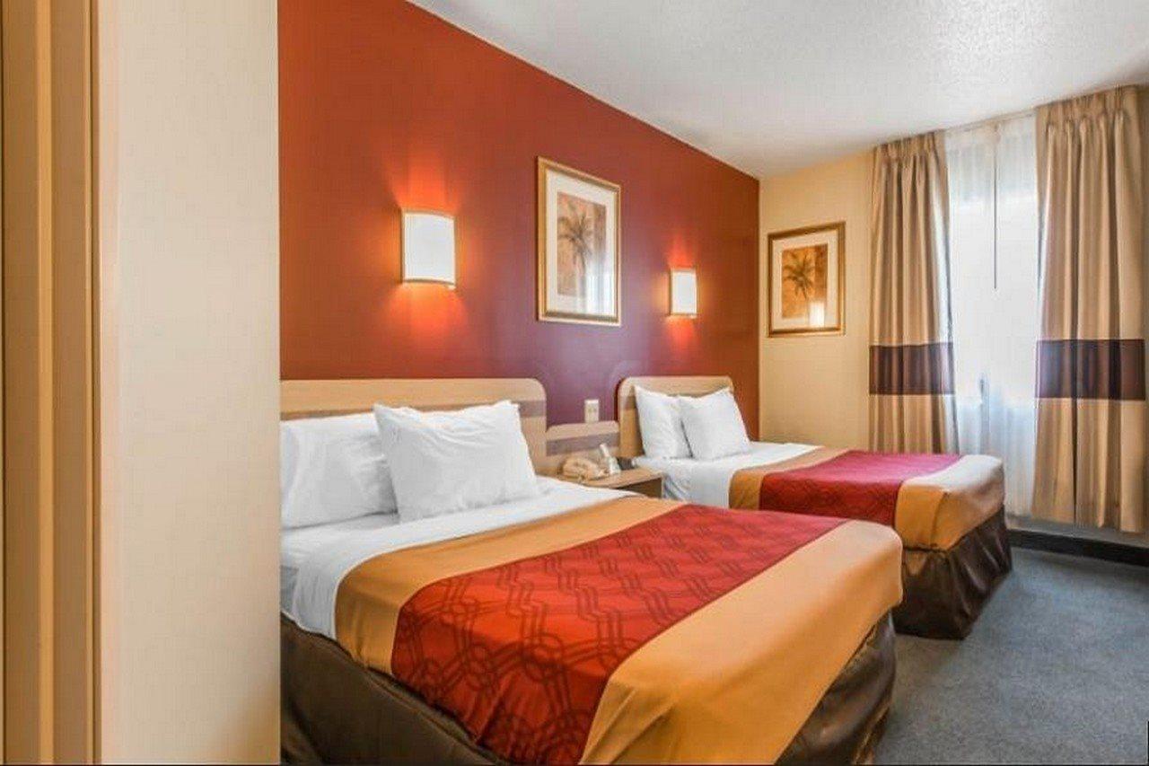 Red Roof Inn Johnstown Eksteriør bilde